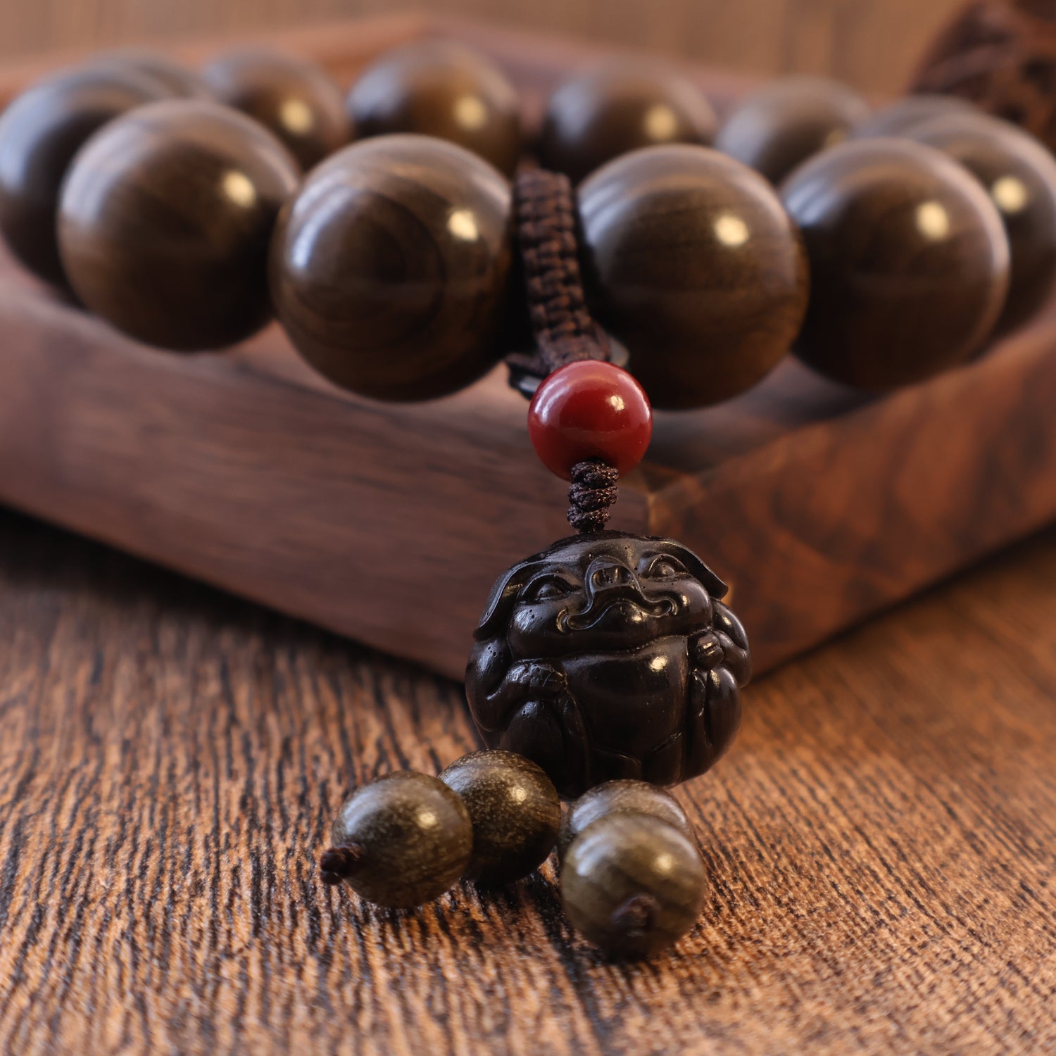 GLOOMY GOLDEN NANMU CINNABAR BRACELET-2